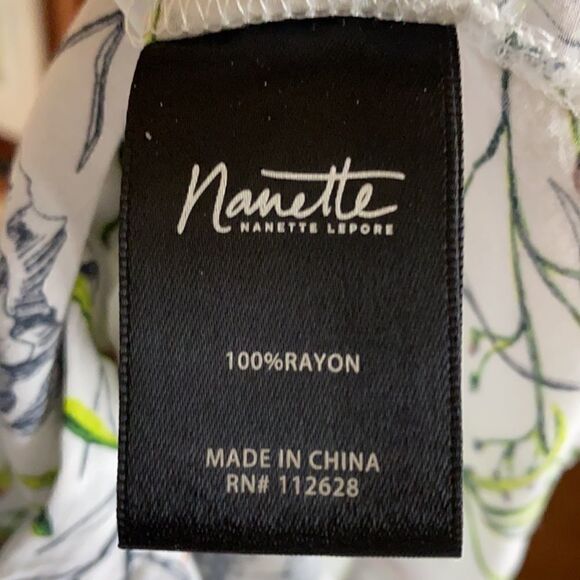 Pretty Lightweight Floral Shirt  - Picture 6 of 6